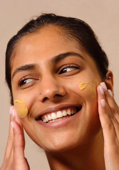 Vitamin C Glow Boosting Microdermabrasion